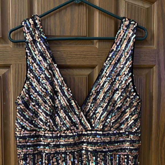 Lulu's Unforgettable Sequin Midi Dress - Picture 5 of 10